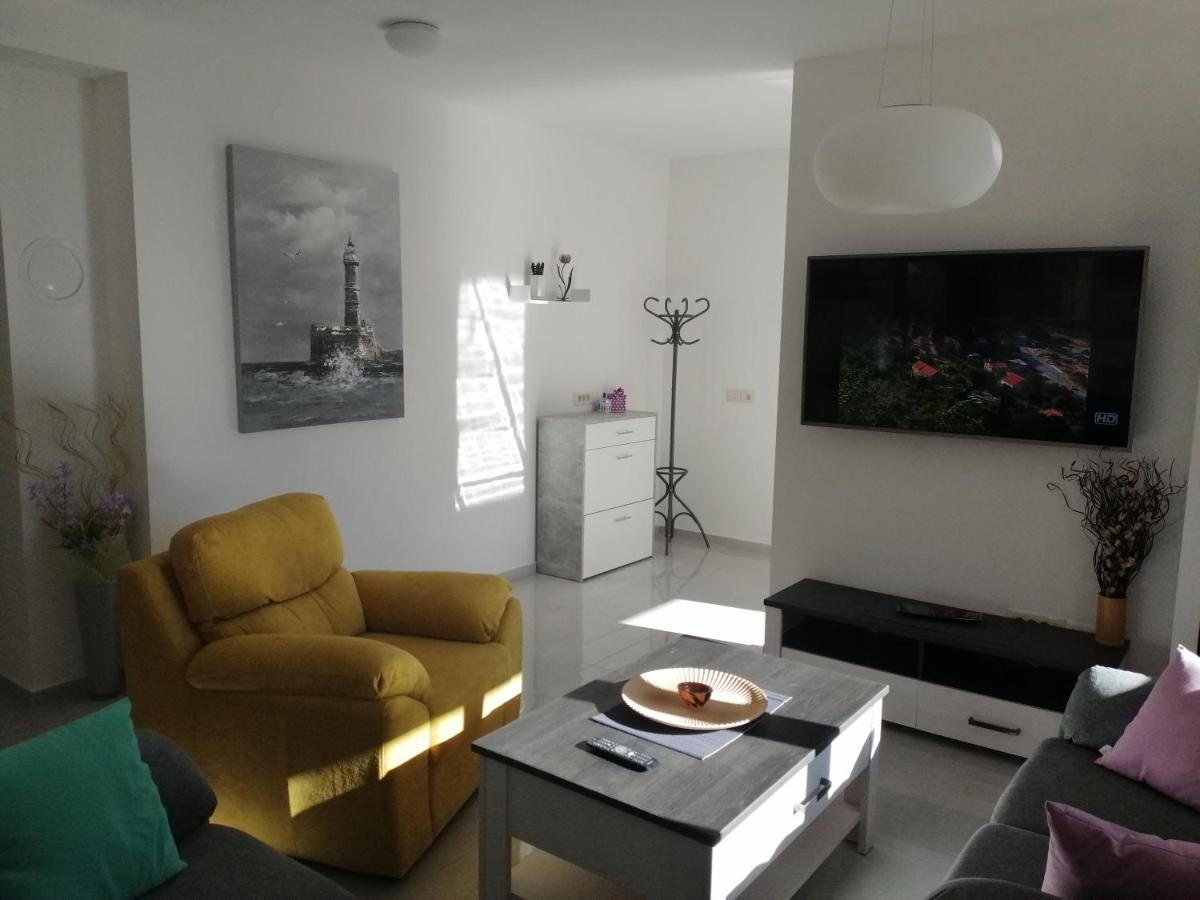 Vila Veronika 2 Pula Dış mekan fotoğraf