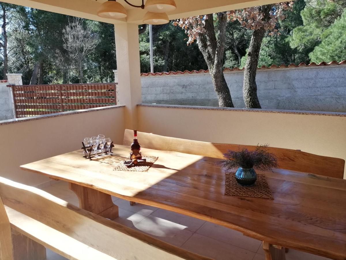 Vila Veronika 2 Pula Dış mekan fotoğraf