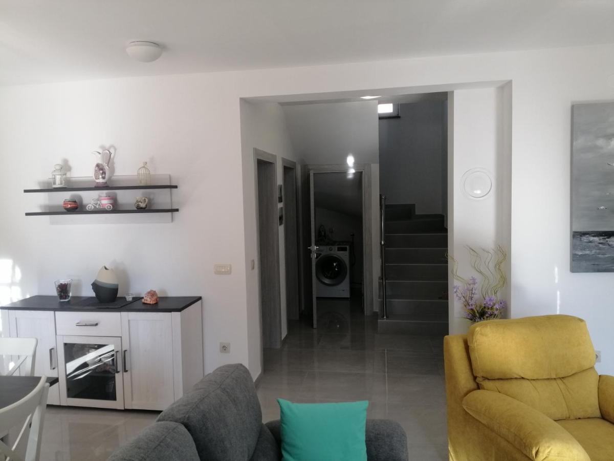 Vila Veronika 2 Pula Dış mekan fotoğraf
