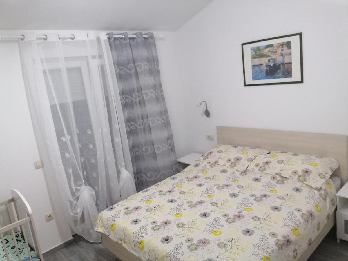 Vila Veronika 2 Pula Dış mekan fotoğraf